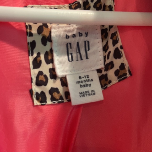 Baby Leopard Puffer Vest - Picture 2 of 5